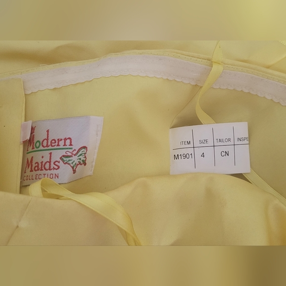 Modern Maids dress and shawl, yellow, size 4 - Picture 5 of 5